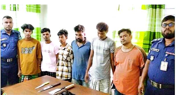 দোহারে ডাকাতির প্রস্তুতিকালে ৬ জন আটক