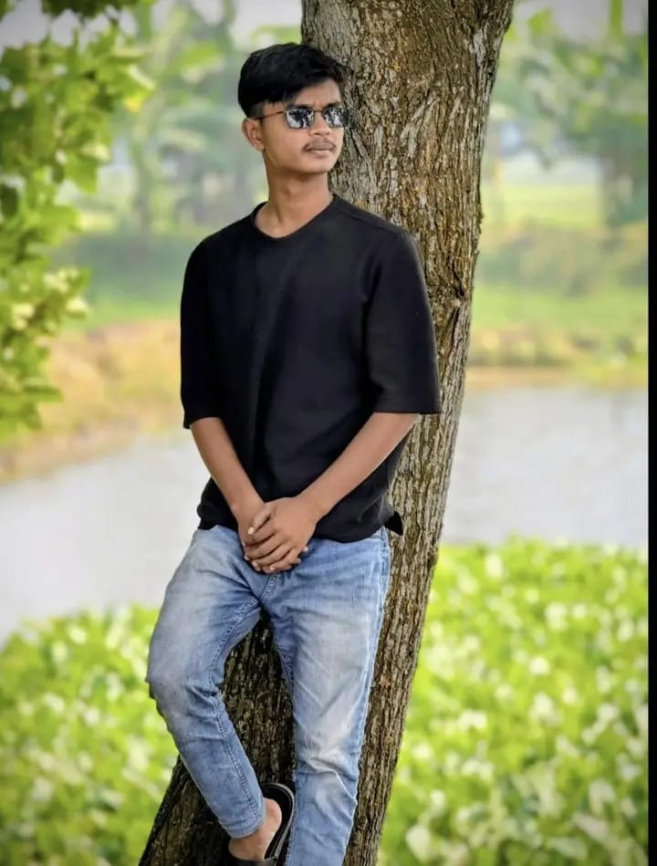 নবাবগঞ্জে মর্মান্তিক সড়ক দুর্ঘটনা