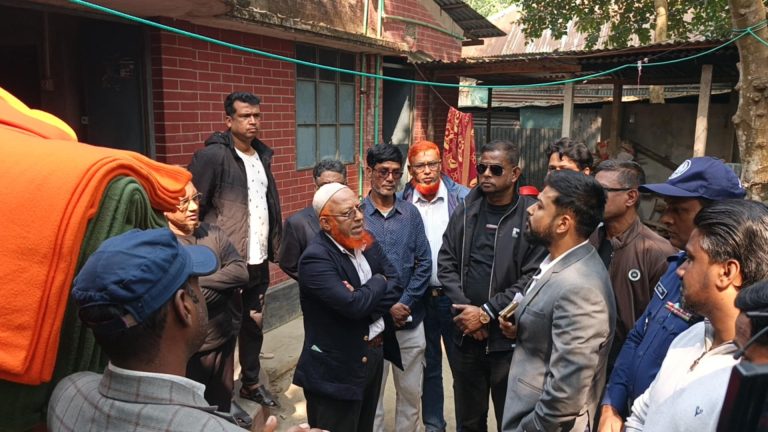 কম্বল বিতরণের অভিযোগে স্বতন্ত্র প্রার্থী সমর্থককে ৫,০০০ টাকা জরিমানা