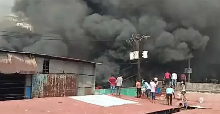 কেরানীগঞ্জের গ্যাস লাইটার কারখানার আগুন নিয়ন্ত্রণে