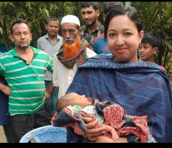 দোহারের কৃতি সন্তান ইউএনও মারলিজের মানবিকতায় নতুন জীবন পেল পিতৃপরিচয়হীন সেই শিশু