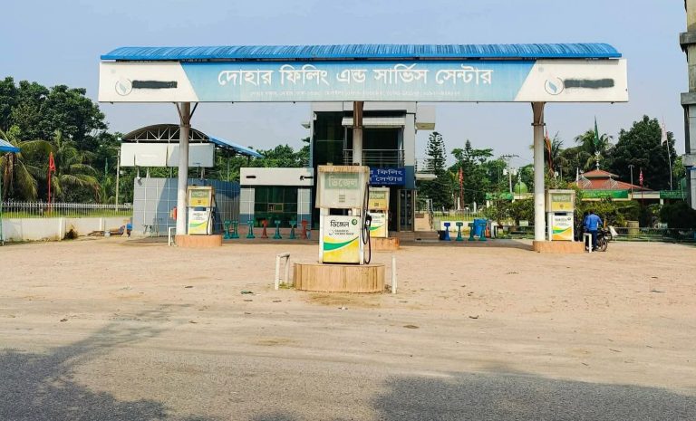 দোহার-নবাবগঞ্জের তেলের পাম্পগুলোতে স্বস্তি: ফিরেছে স্বাভাবিক পরিবেশ