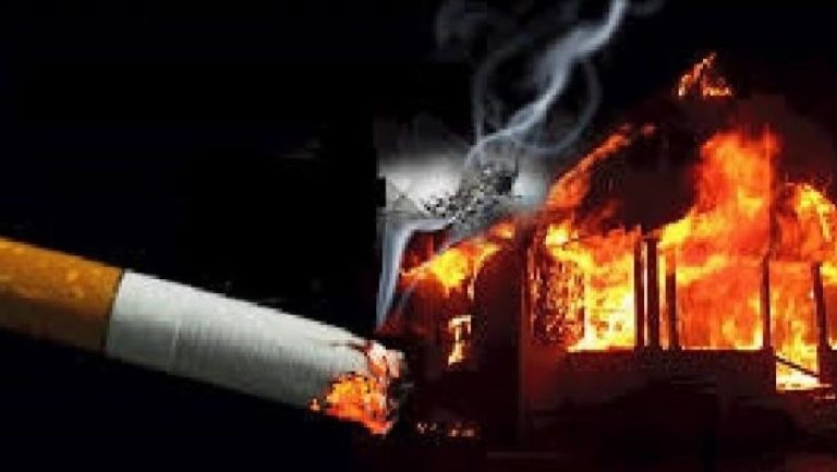 সিগারেট ধরাতে আগুন জ্বালাতেই বিস্ফোরণ, দগ্ধ ৩