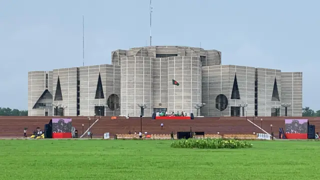 আজ বসছে নতুন সরকারের প্রথম বাজেট অধিবেশন