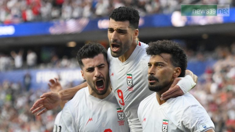 বাঁচা-মরার ম্যাচে রাতে নামছে ইরান