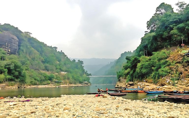 জাফলংয়ে পানিতে ডুবে পর্যটকের মৃত্যু